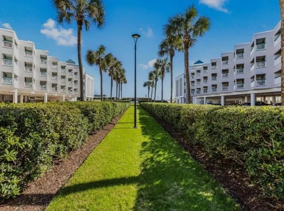 6102 Seawall Boulevard 321, Galveston