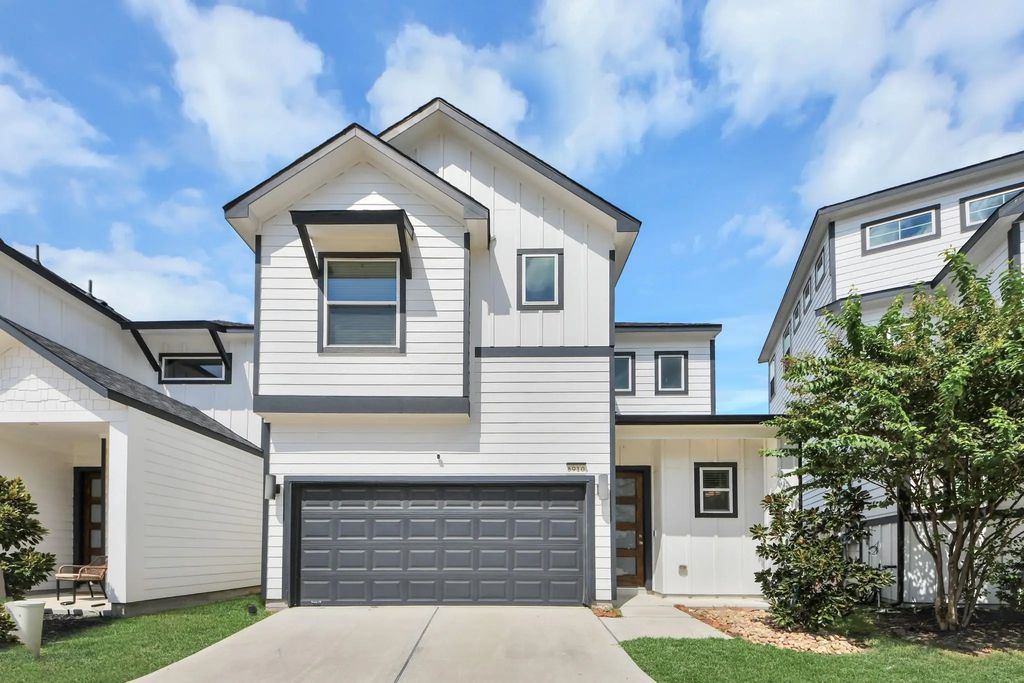 8910 Covenant Place, Houston