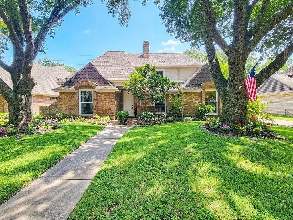 8423 Burwood Park Drive, Spring