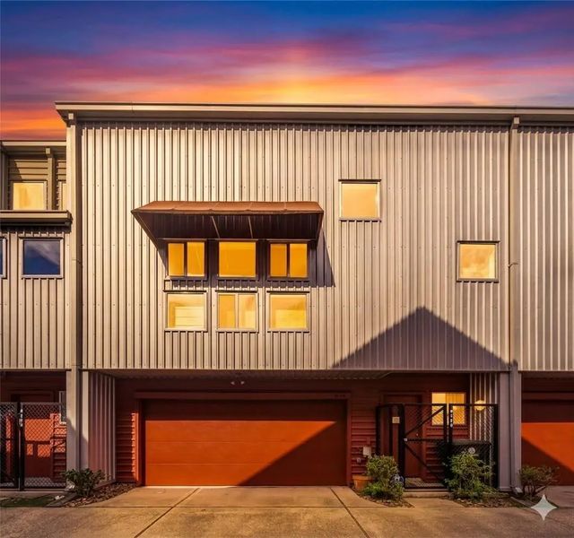6130 Grand Boulevard, Houston