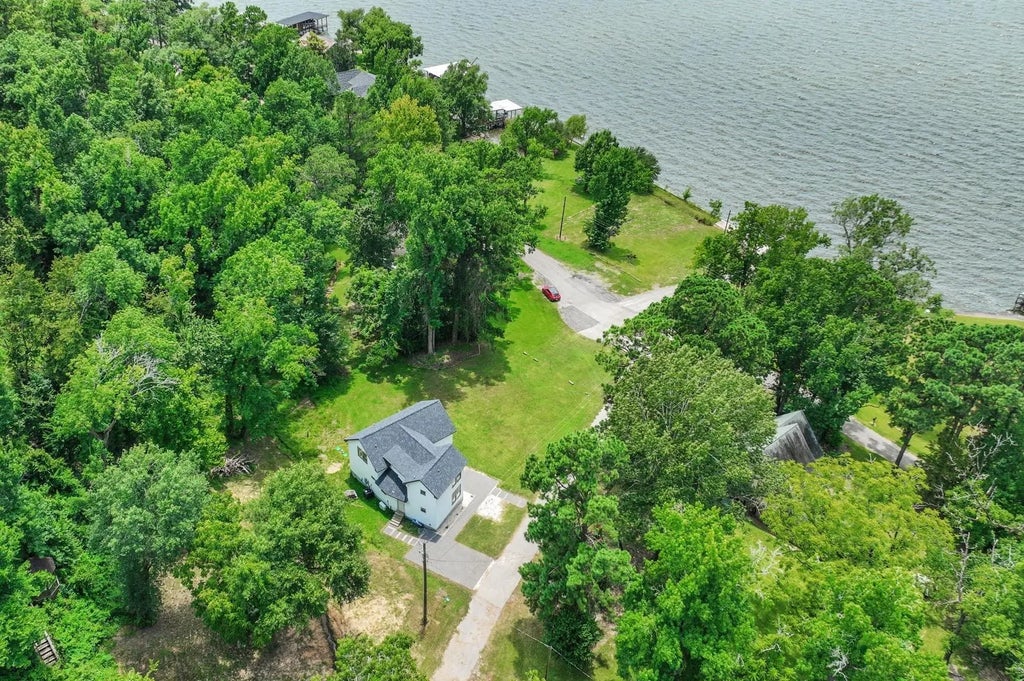 118 Hickory Pines, Livingston