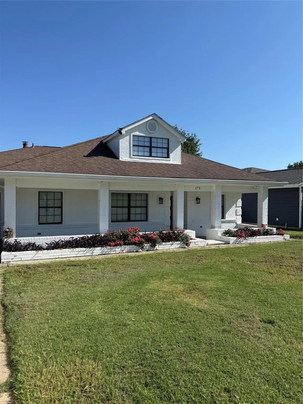 175 Heather Lane, Livingston