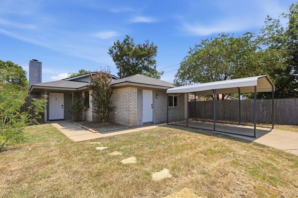 3113 Larkspur Circle, College Station