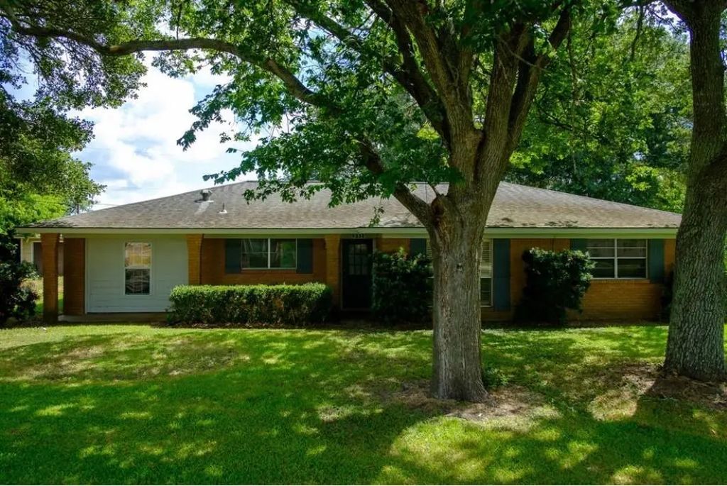 9231 Kostelnik Street, Needville
