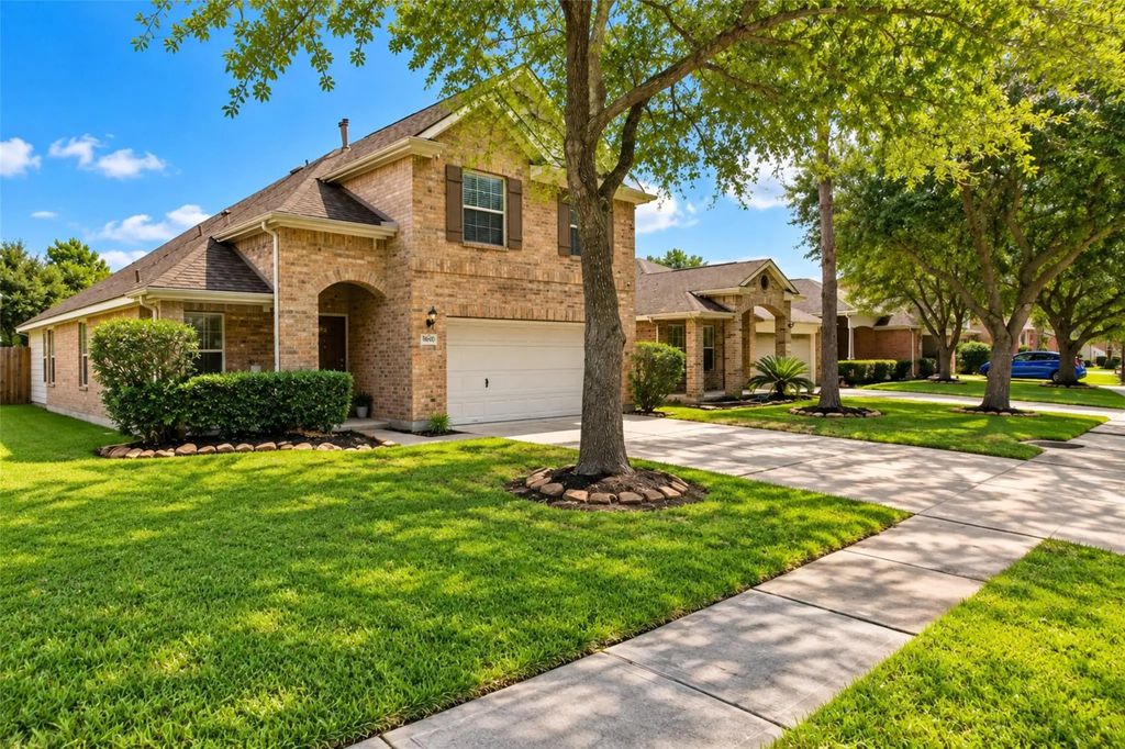 16610 Berkshire Forest Drive, Houston