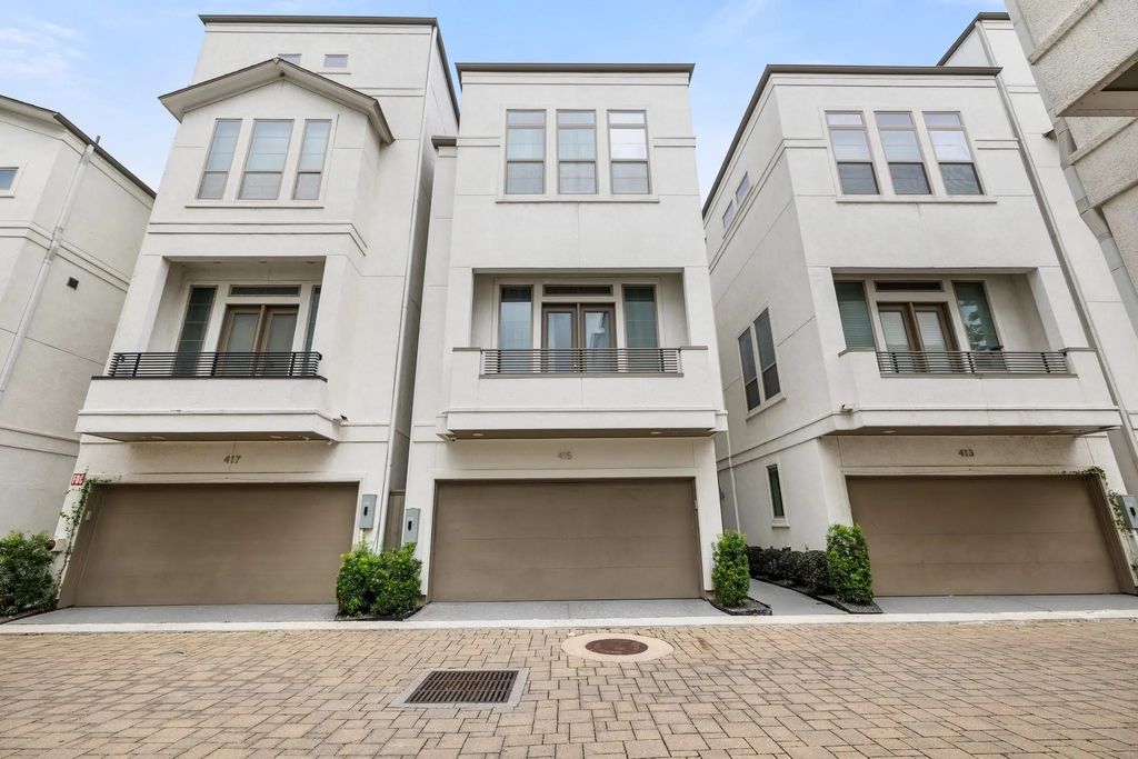 415 T C Jester Boulevard, Houston