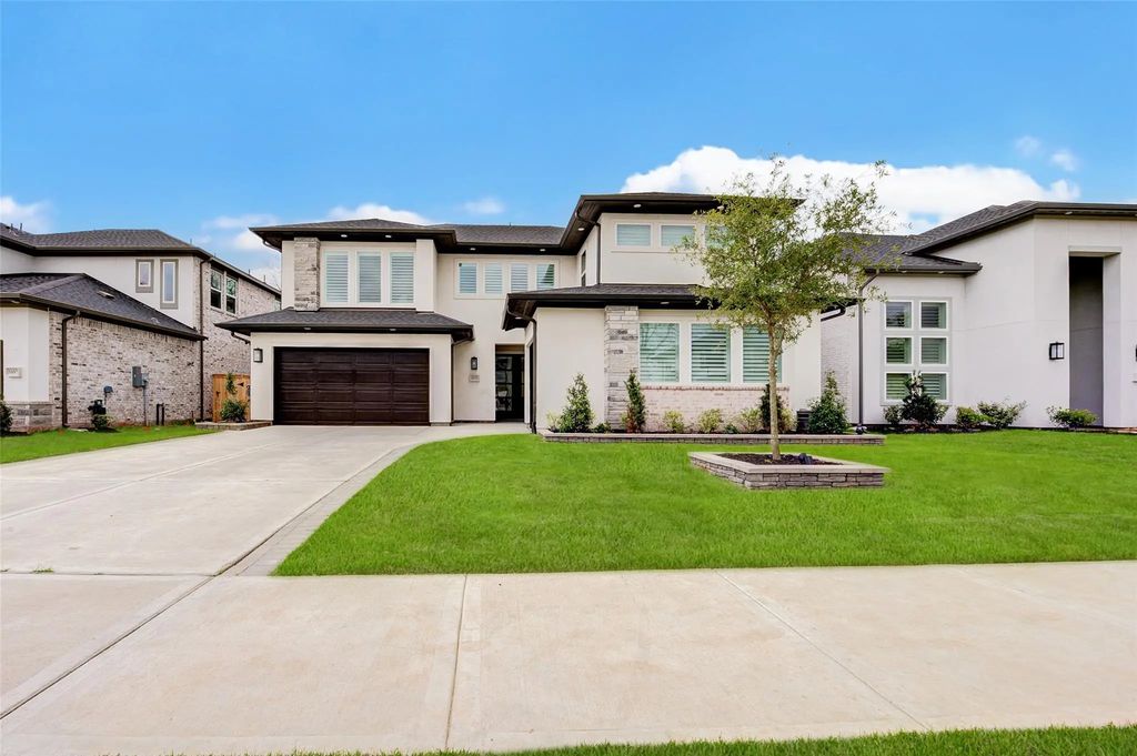 5111 Maumee River Drive, Sugar Land