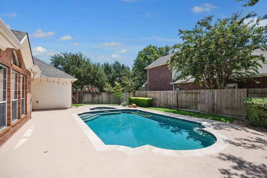 1007 Longdraw Drive, Katy