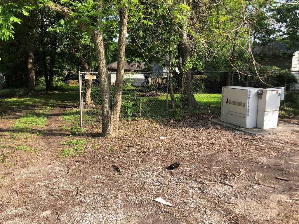 991 Reverend B J Lewis Drive, Houston