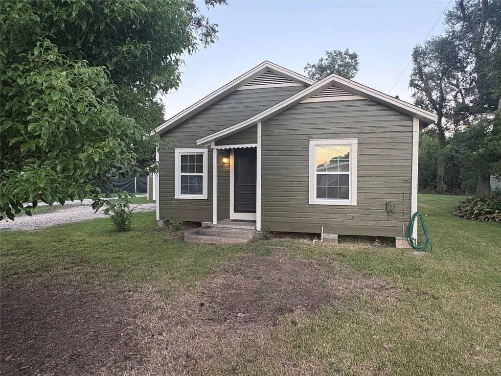 1201 Tx-288, Richwood