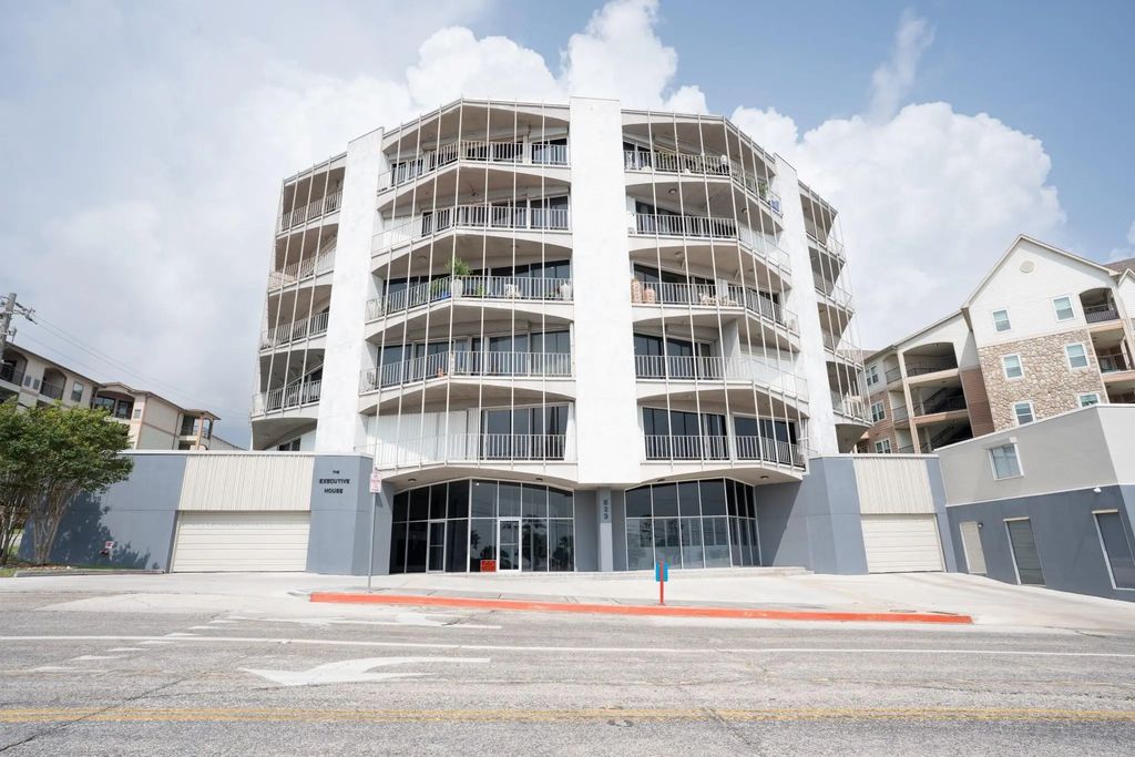 823 S Water Street 5f, Corpus Christi