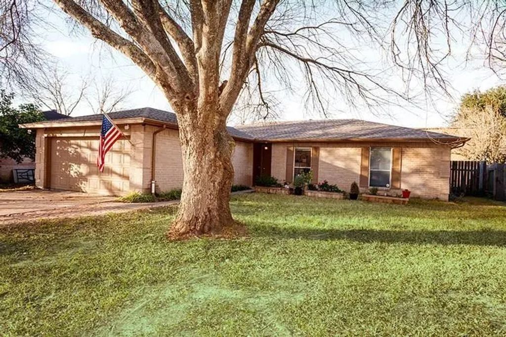 5910 Country Place, League City