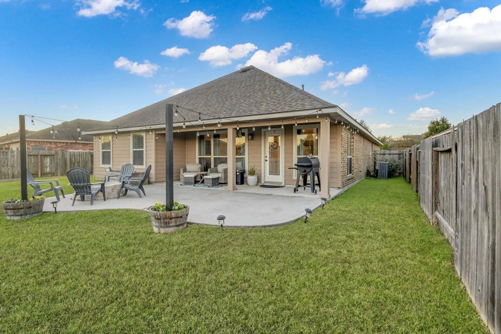 344 Country Crossing Circle, Magnolia