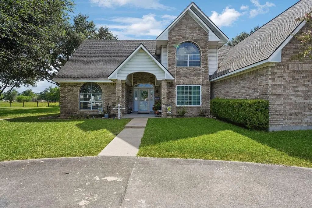 1615 Ambar Street, El Campo