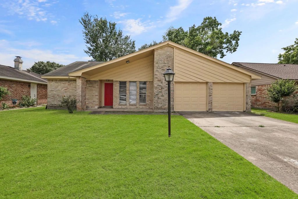 4319 Windrift Drive, Houston