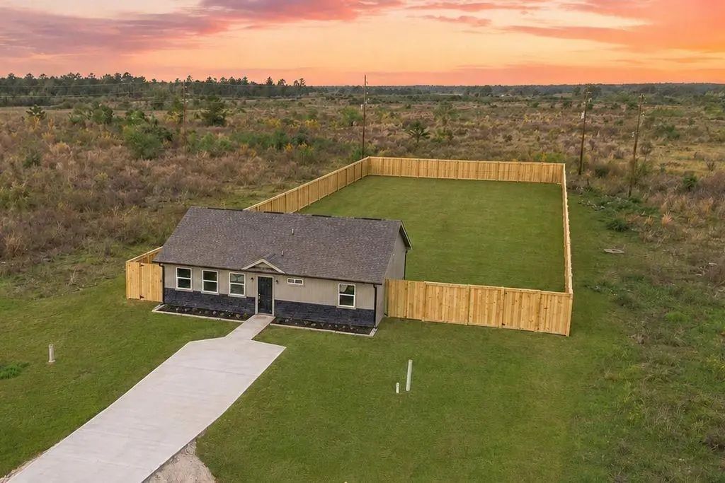 2221 Road 591501, Cleveland
