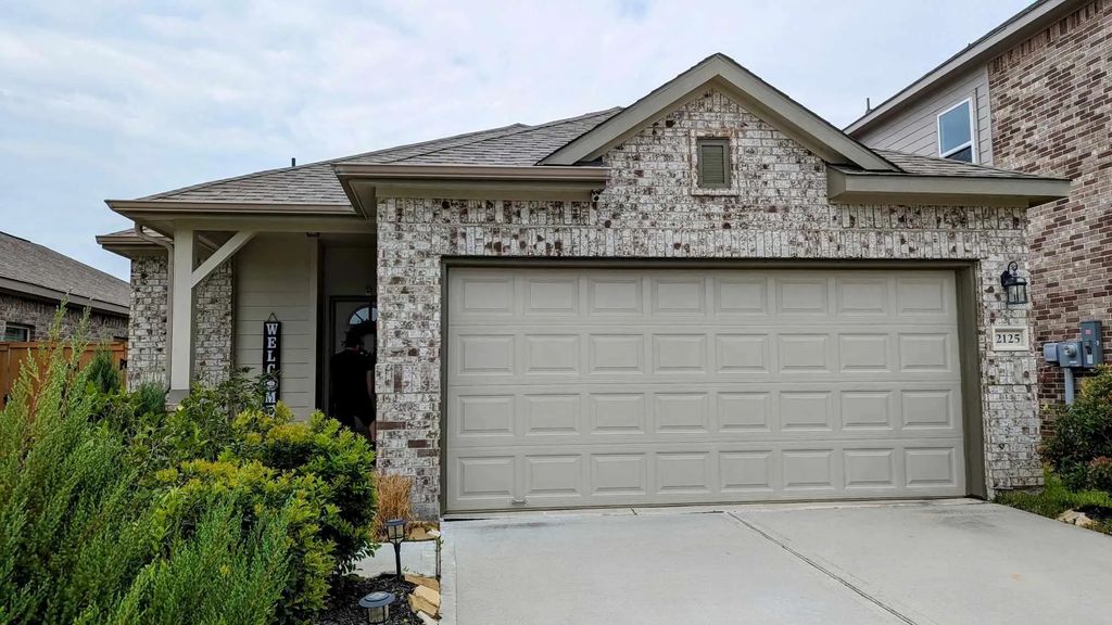 2125 Windy Grove Drive, Texas City