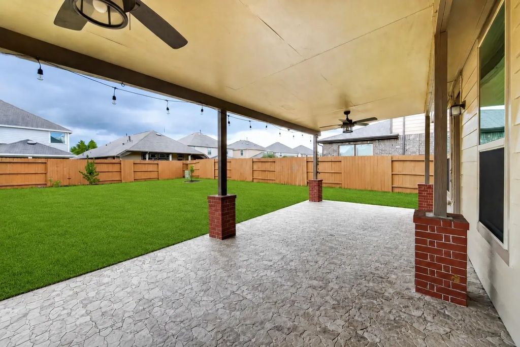 25319 Whitehaven Gate Street, Katy