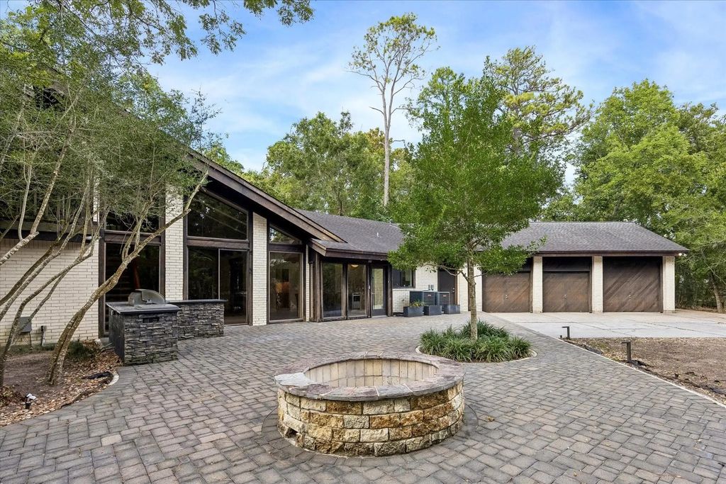 104 Gershwin Drive, Houston