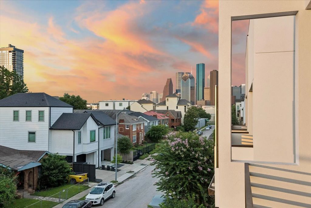 511 W Polk Street, Houston