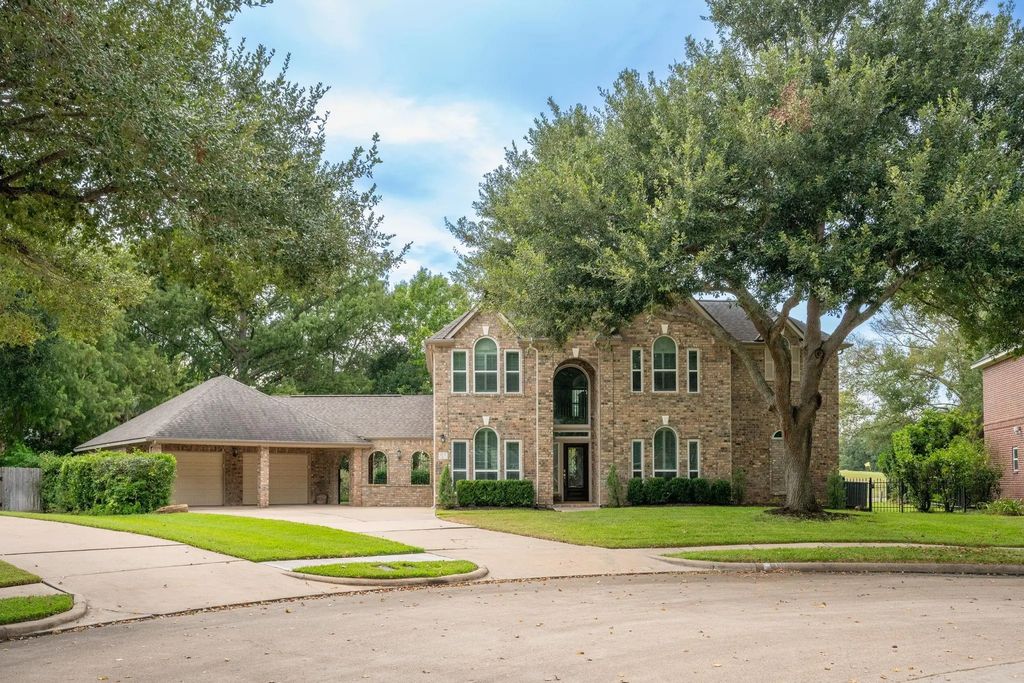 2137 S Pecan Trail Drive, Richmond