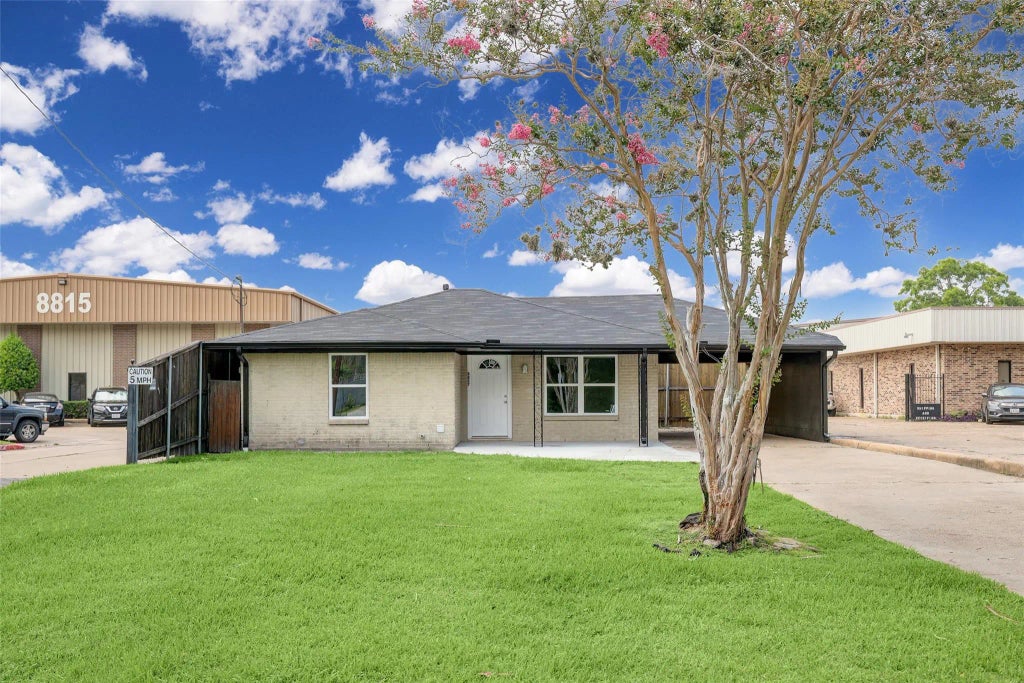 8817 Emmott Road, Houston