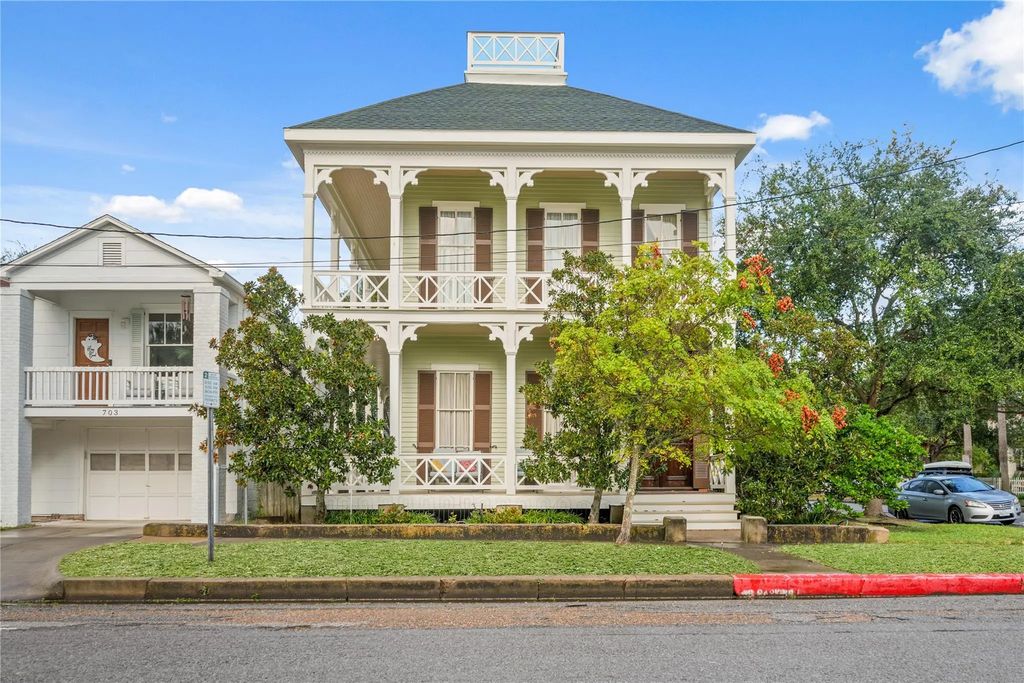 701 12th Street, Galveston