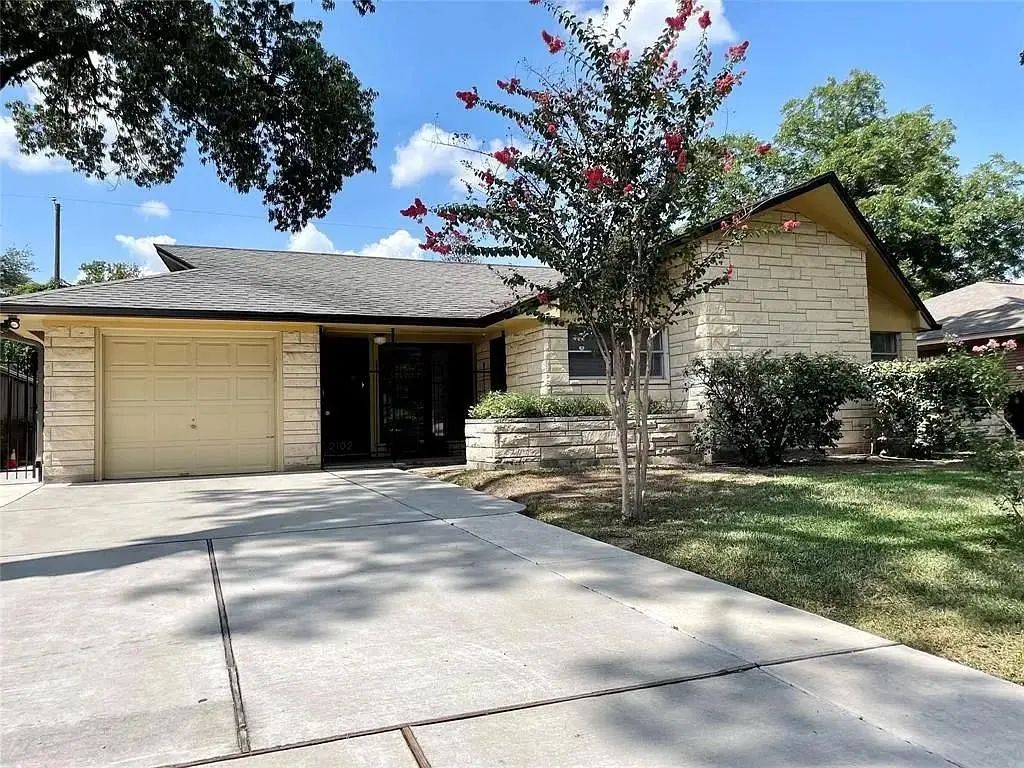 2102 Ansbury Drive, Houston