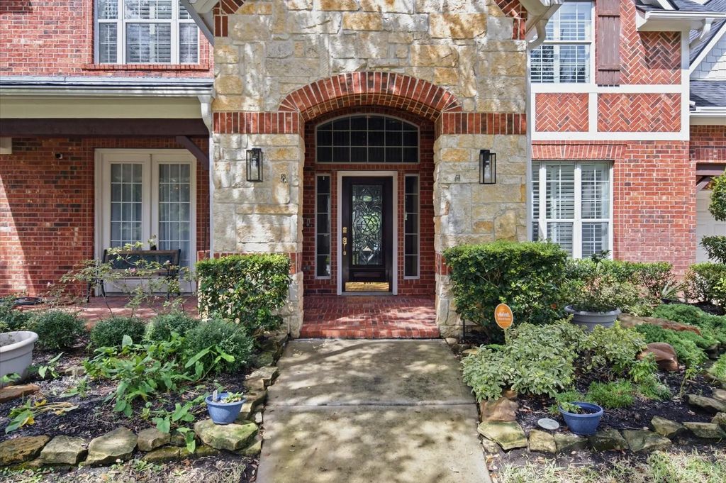 4427 Shady River, Missouri City