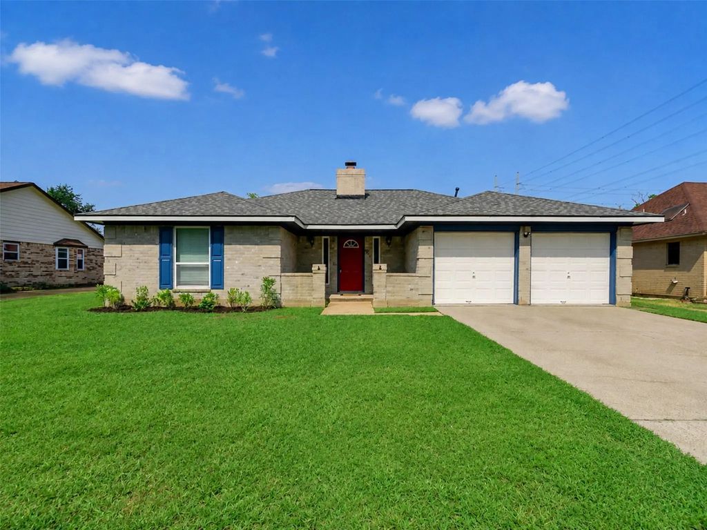 1414 Louisiana Avenue, Deer Park