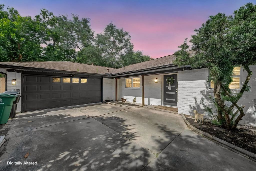4814 Briarbend Drive, Houston