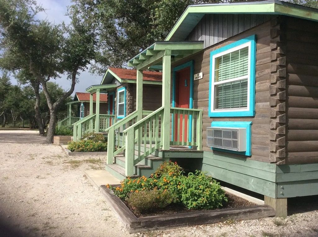 2328 Chaparral Street, Rockport
