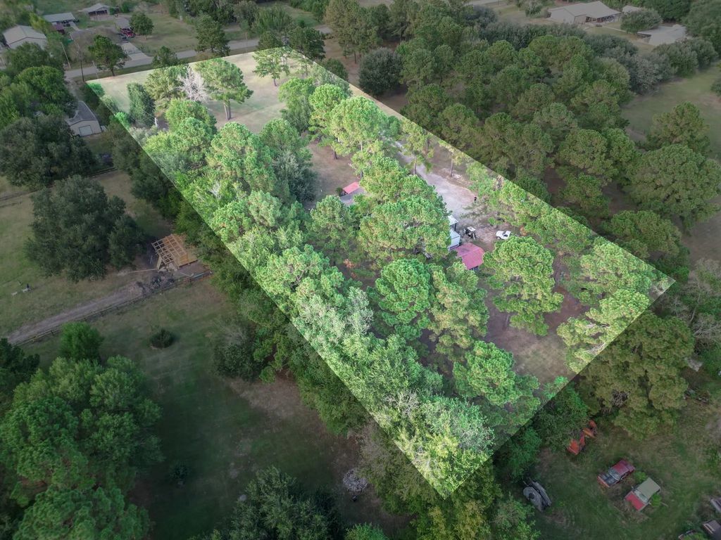 906 Sundown Meadows Street, Crosby