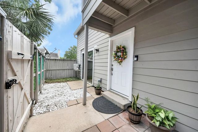 9512 Windswept Lane 9512, Houston