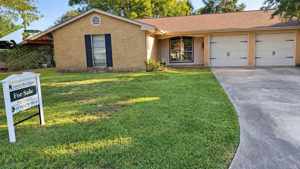 4004 Crescent Drive, Bay City