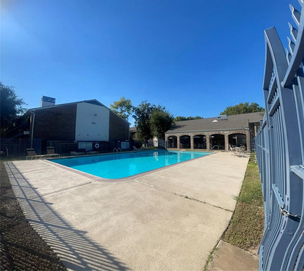 3900 Woodchase Drive 50, Houston