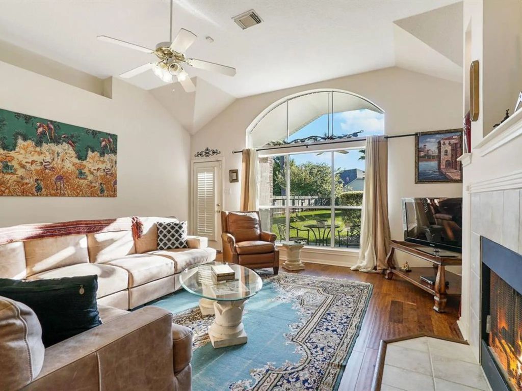 25710 Bearborough Drive, Spring