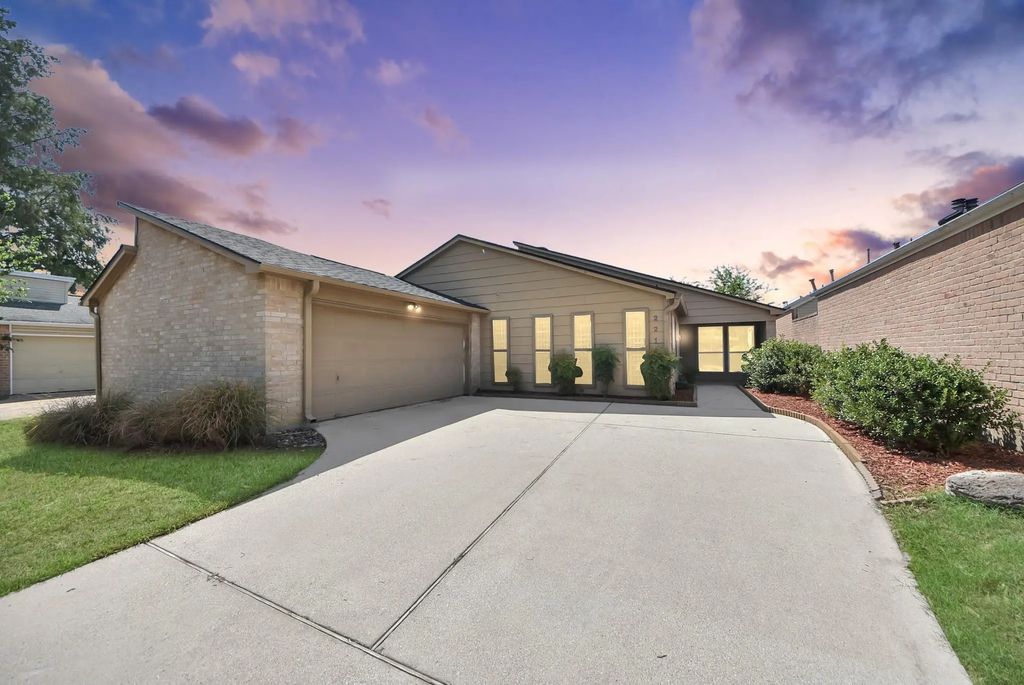 2210 Linea Del Pino Street, Houston