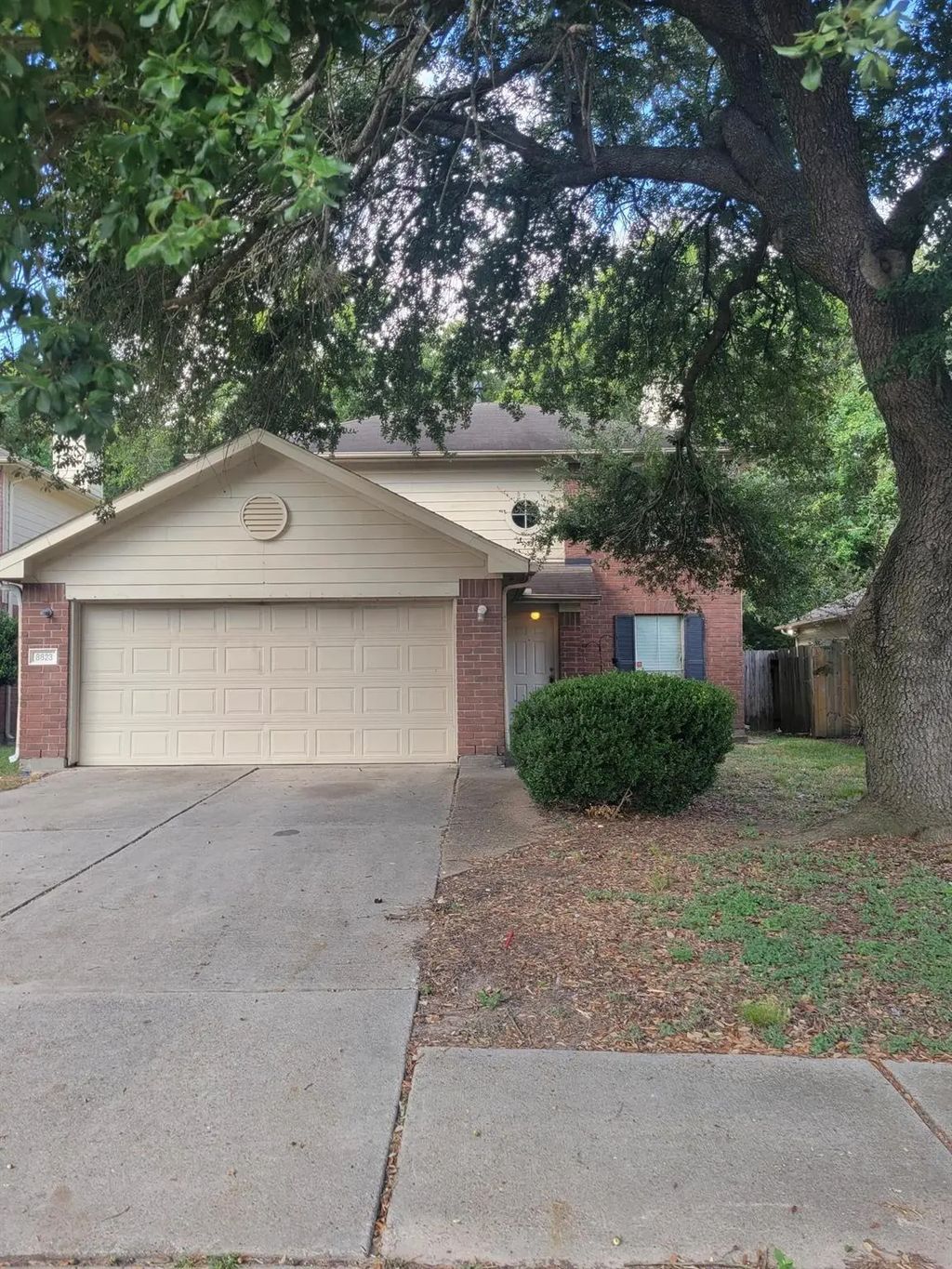 8823 Roaring Point Drive, Houston