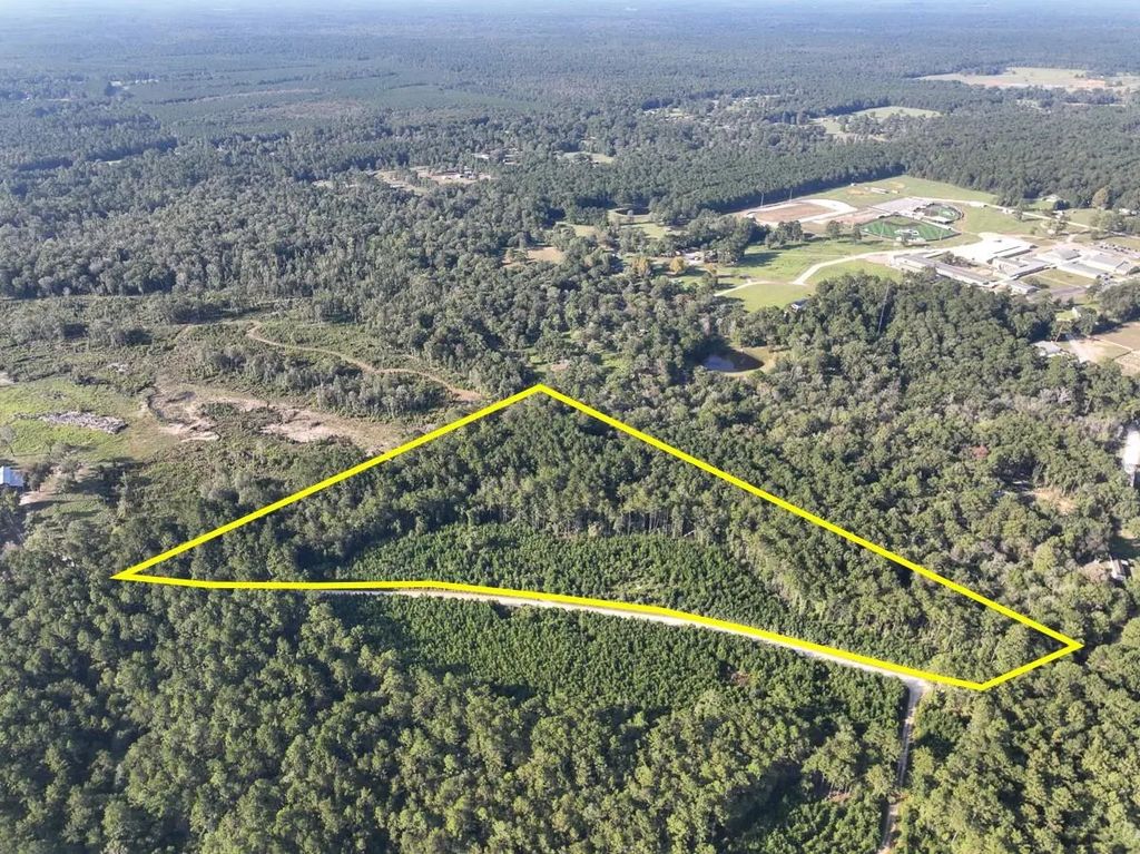 1 Dillon Road, Big Sandy