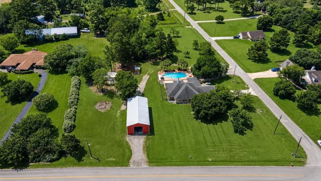 16558 Green Meadow Loop, Willis