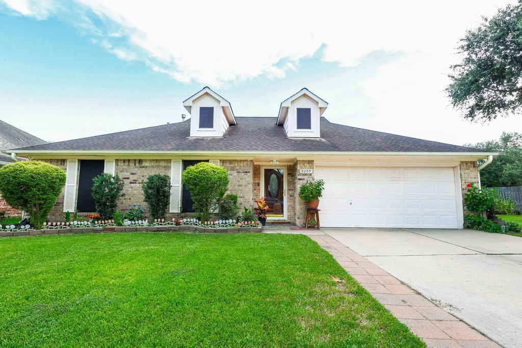 5233 Ridgecrest Drive, La Porte