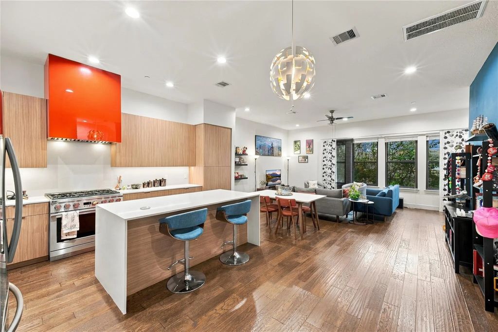 2422 Navigation Boulevard F, Houston