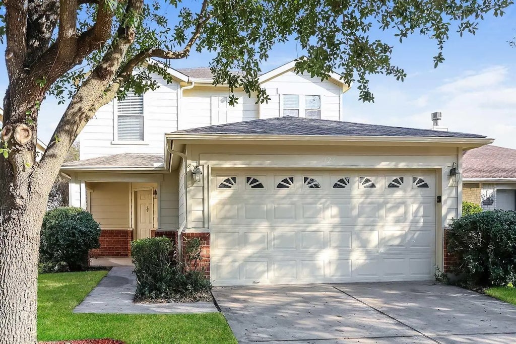 423 Remington Ridge Drive, Houston