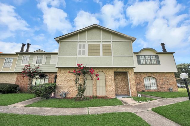 6470 Creekbend Drive, Houston