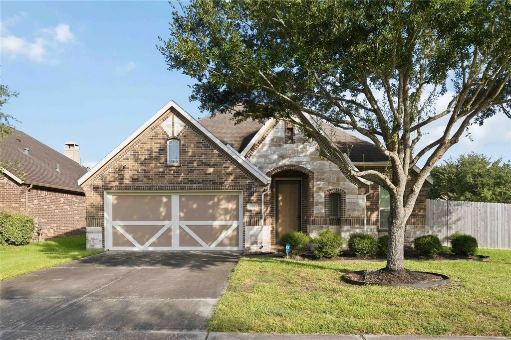 601 Dunlavy Lane, League City