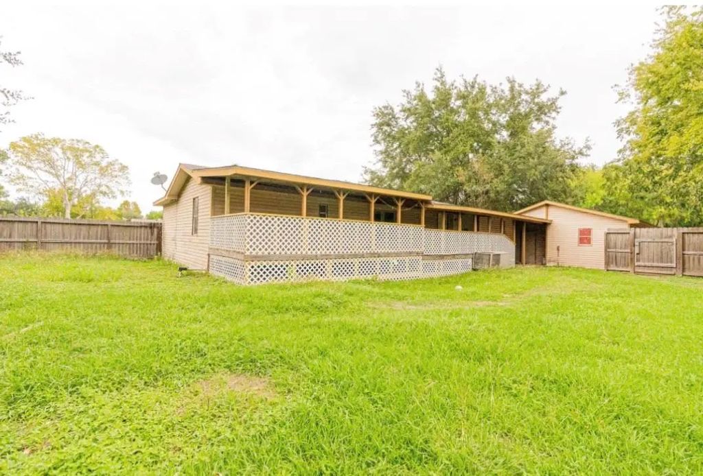 2422 Avilion Court, Pearland
