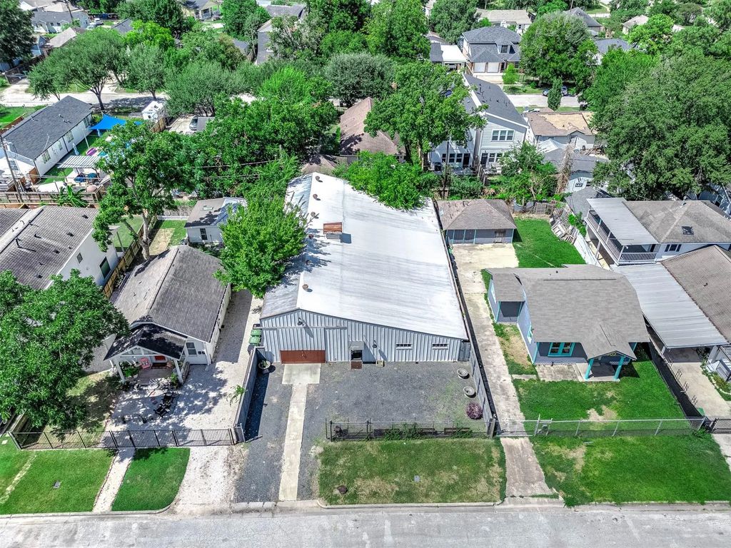3901 Billingsley Street, Houston