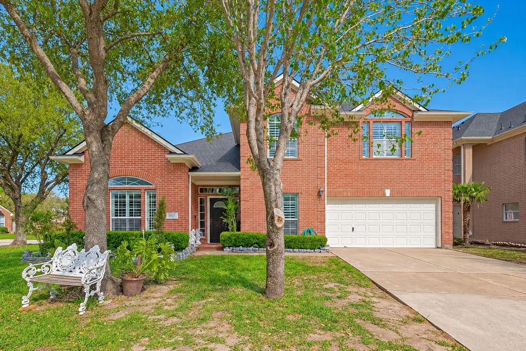 3007 Country Boy Court, Spring