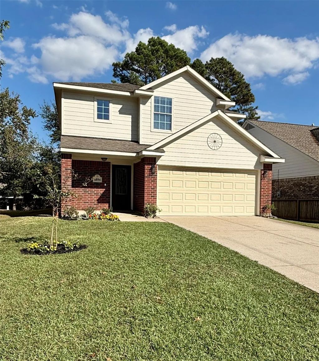 6894 Stillwater Drive, Willis